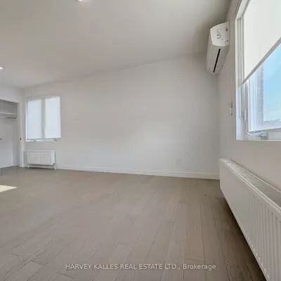 521, Browns, Alderwood, Toronto