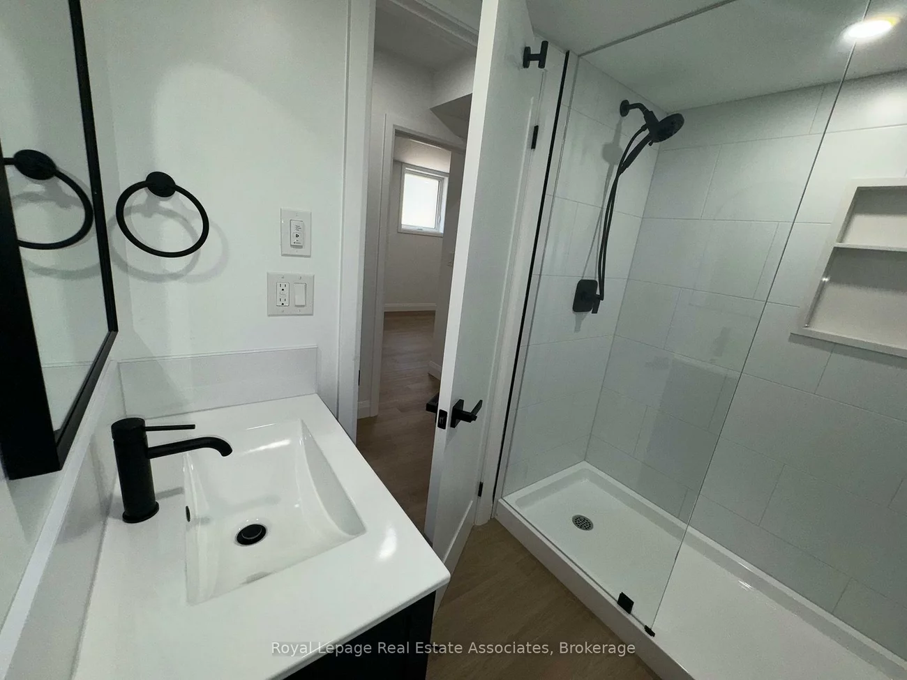 17, White, Rockcliffe-Smythe, Toronto