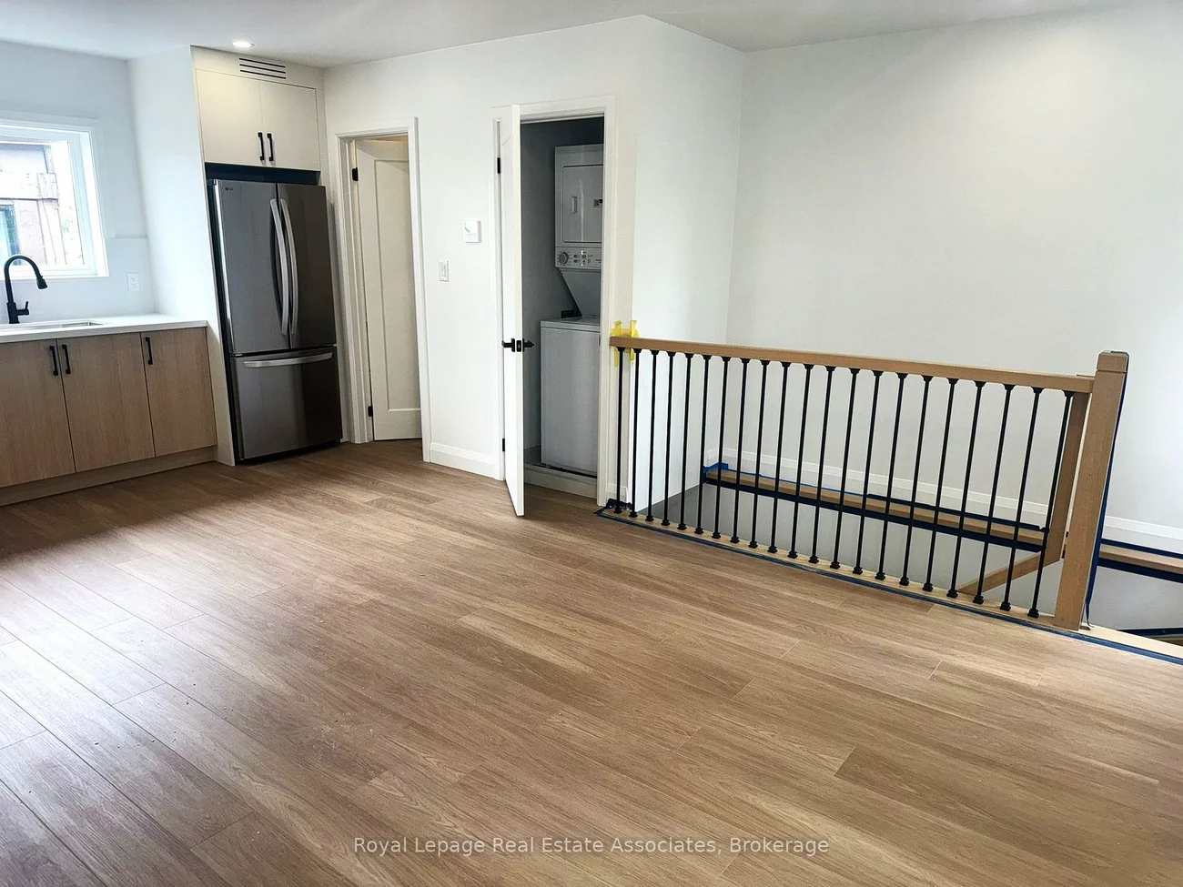17, White, Rockcliffe-Smythe, Toronto