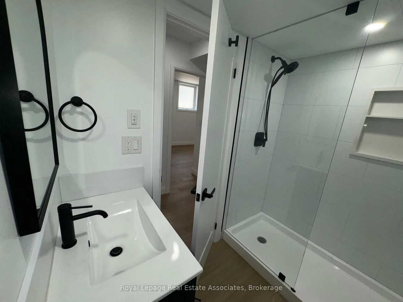 17, White, Rockcliffe-Smythe, Toronto