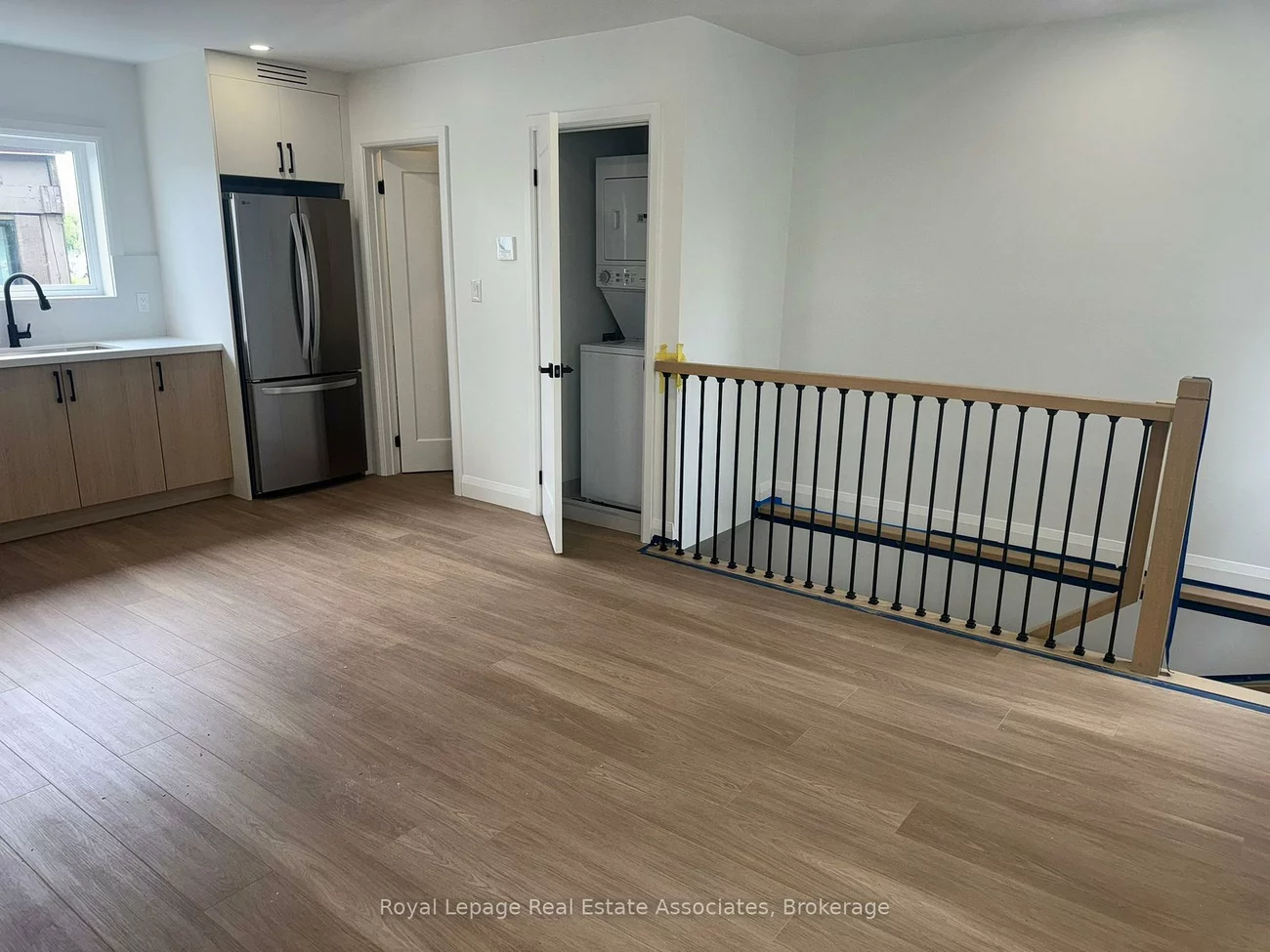 17, White, Rockcliffe-Smythe, Toronto