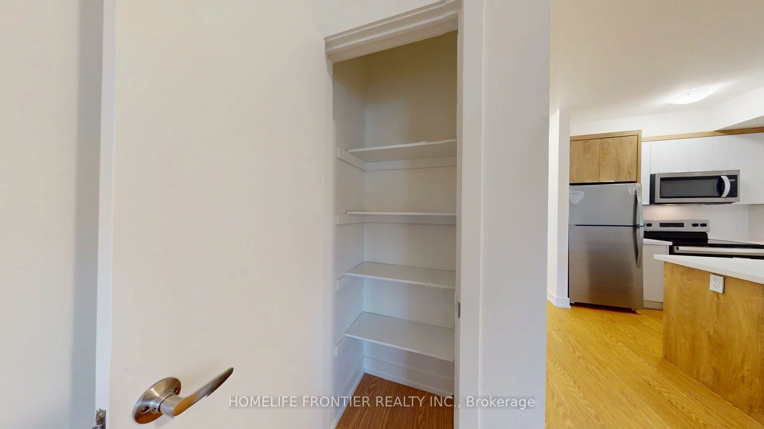 1089, Glencairn, Yorkdale-Glen Park, Toronto