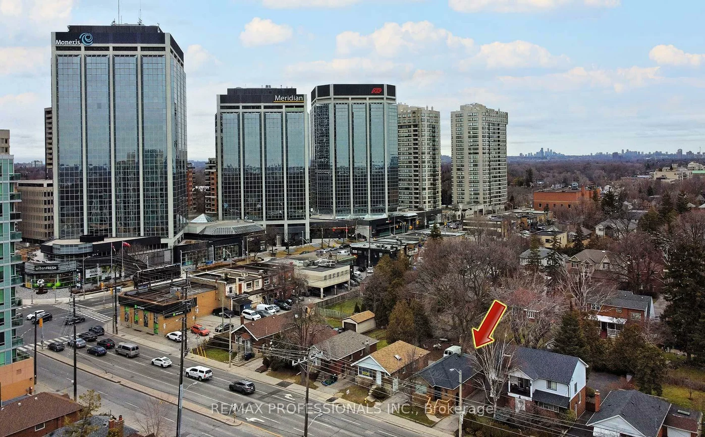 1213, Islington, Stonegate-Queensway, Toronto