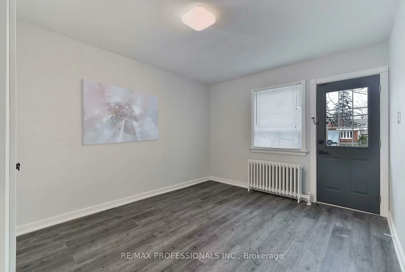 1213, Islington, Stonegate-Queensway, Toronto