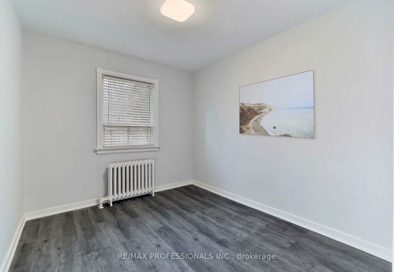 1213, Islington, Stonegate-Queensway, Toronto