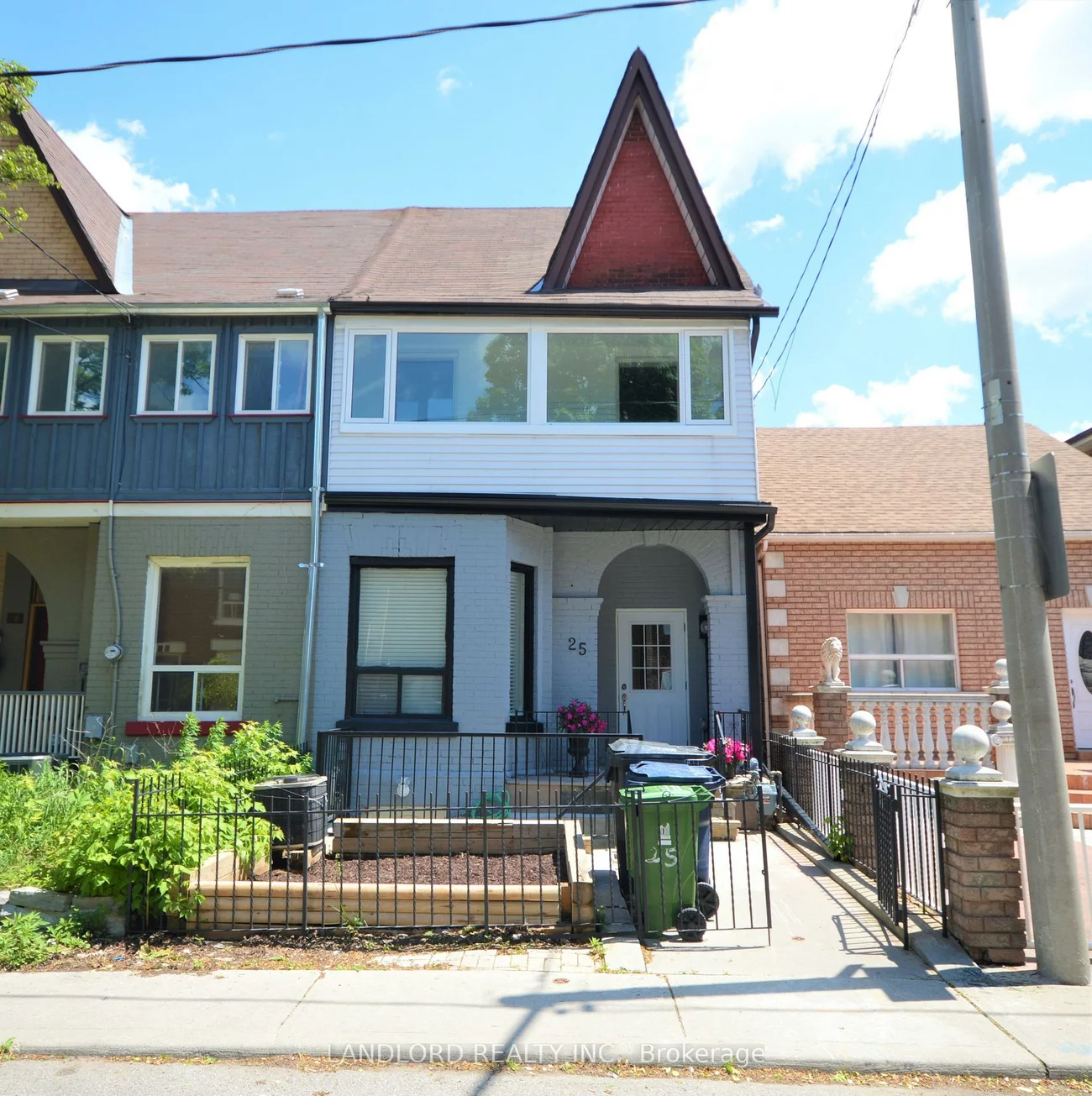 25, Miller, Weston-Pellam Park, Toronto