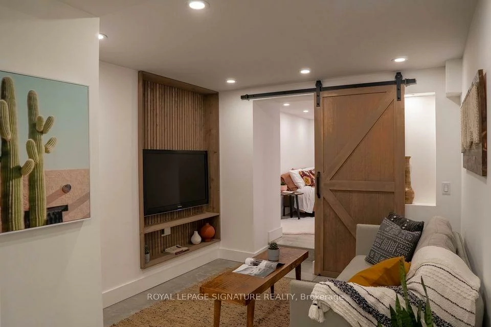 166, Oakmount, High Park North, Toronto