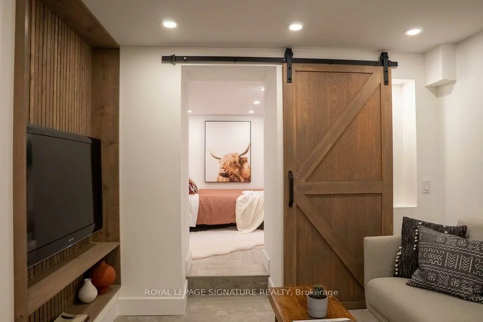 166, Oakmount, High Park North, Toronto