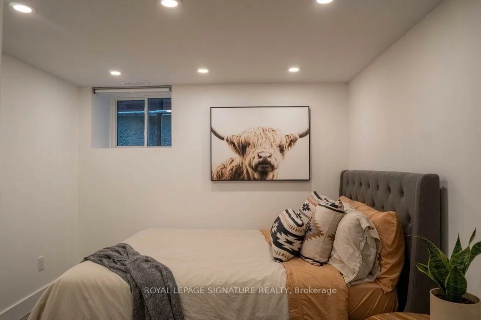 166, Oakmount, High Park North, Toronto