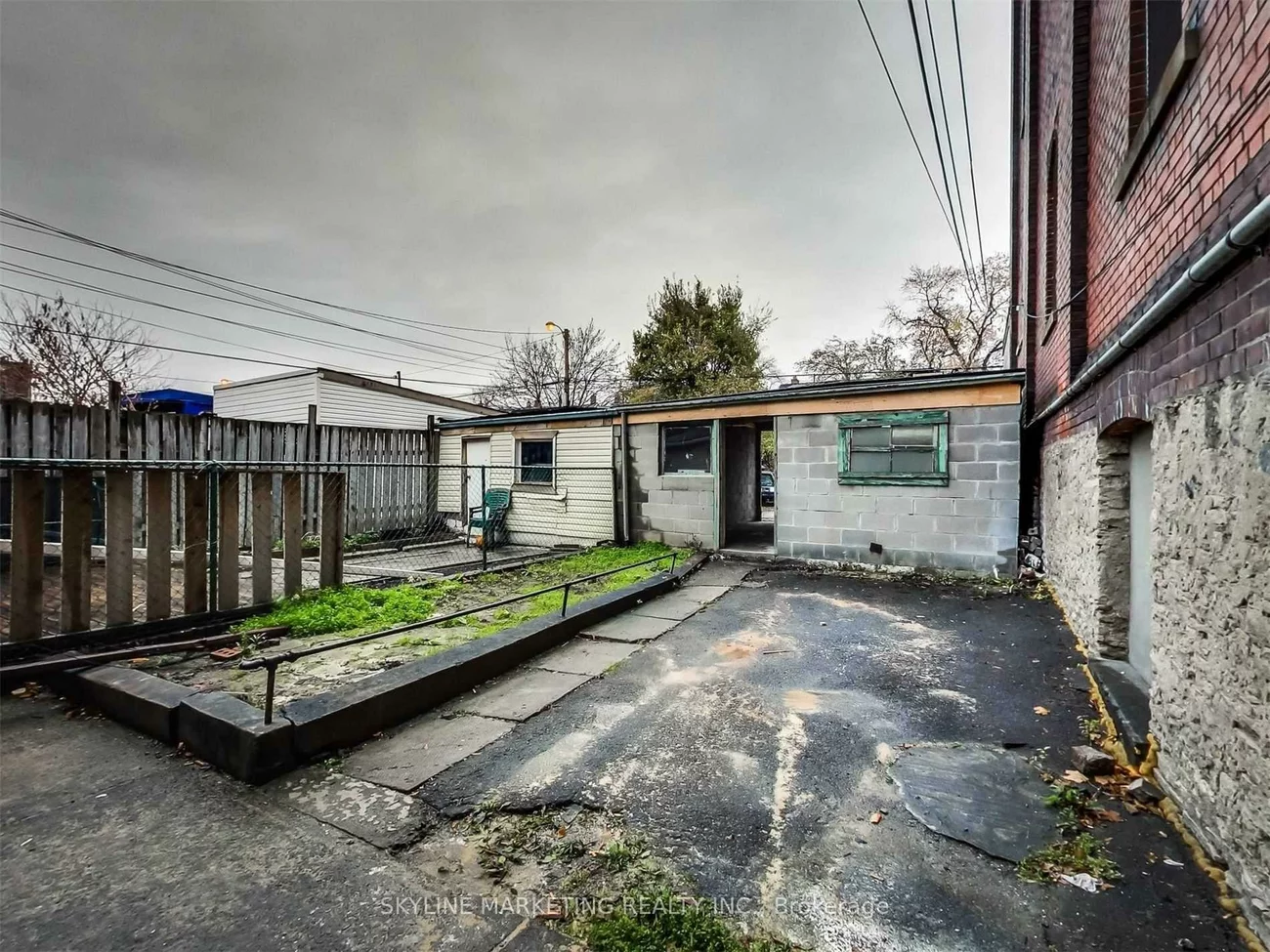 809, Dovercourt, Dovercourt-Wallace Emerson-Junction, Toronto