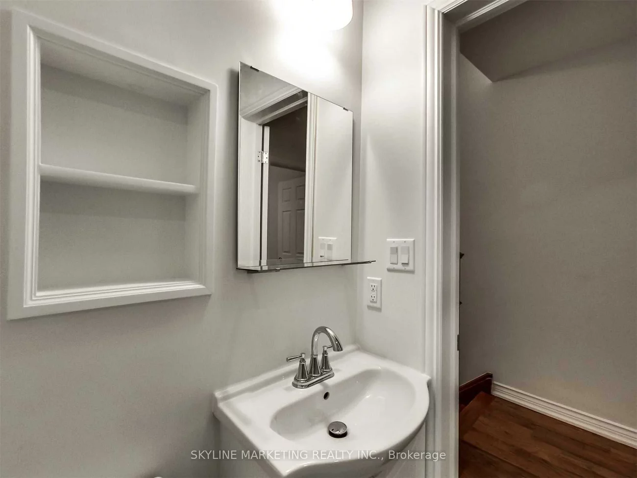 809, Dovercourt, Dovercourt-Wallace Emerson-Junction, Toronto