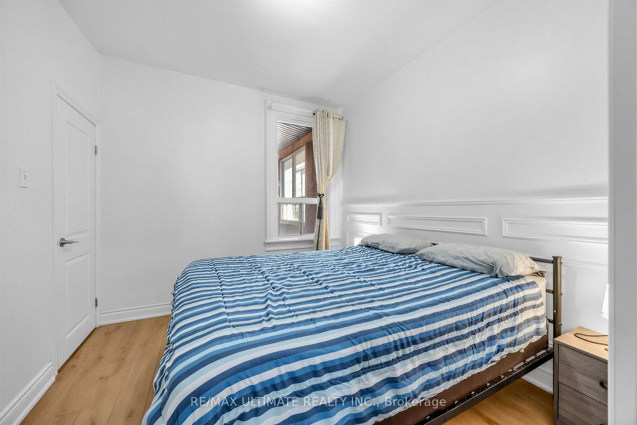 57, Shanly, Dovercourt-Wallace Emerson-Junction, Toronto