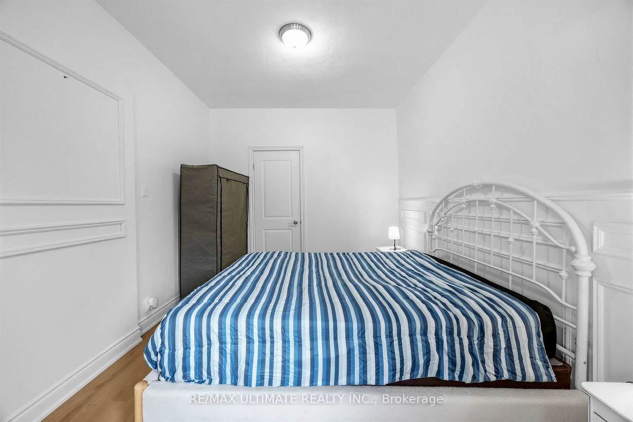 57, Shanly, Dovercourt-Wallace Emerson-Junction, Toronto