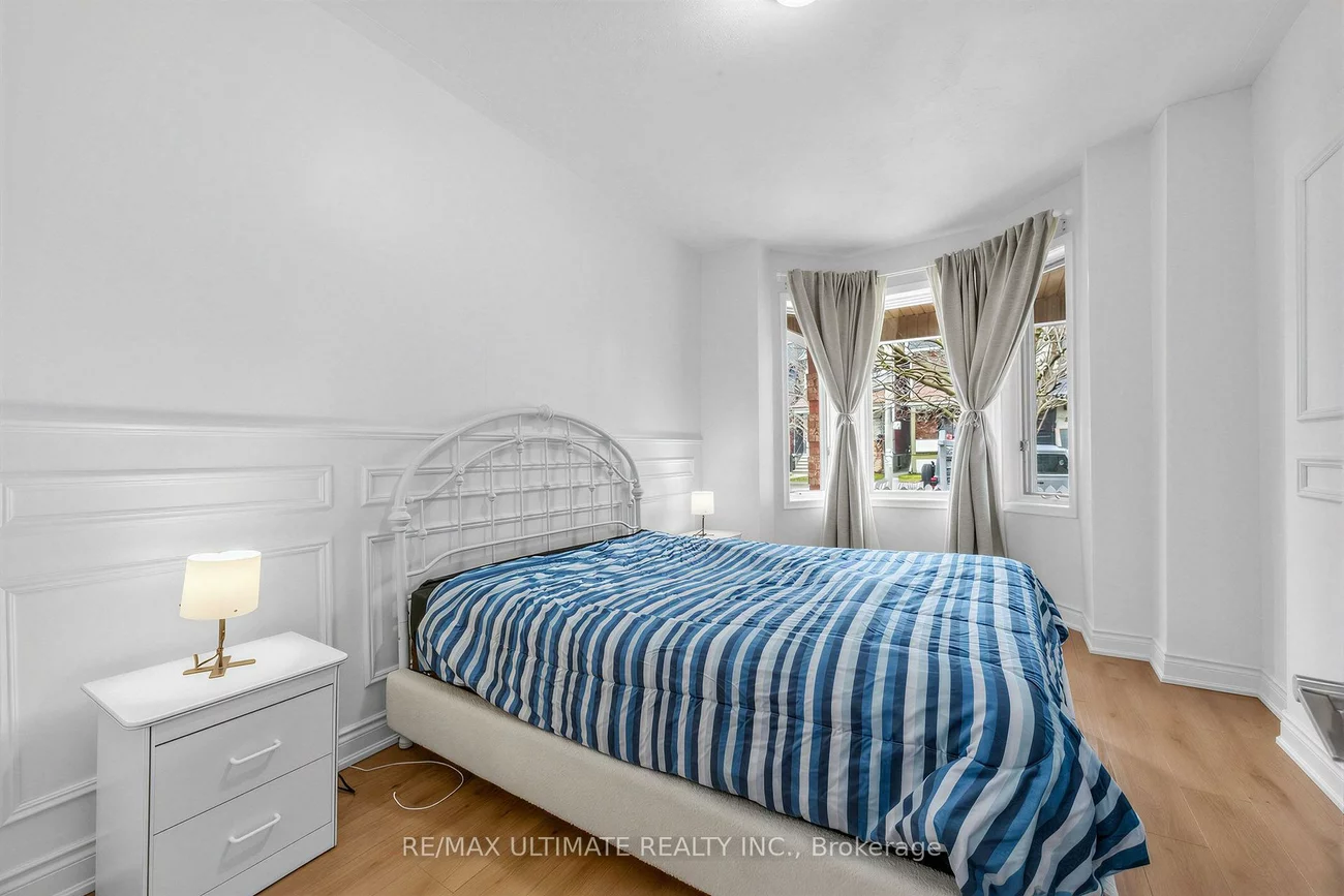 57, Shanly, Dovercourt-Wallace Emerson-Junction, Toronto