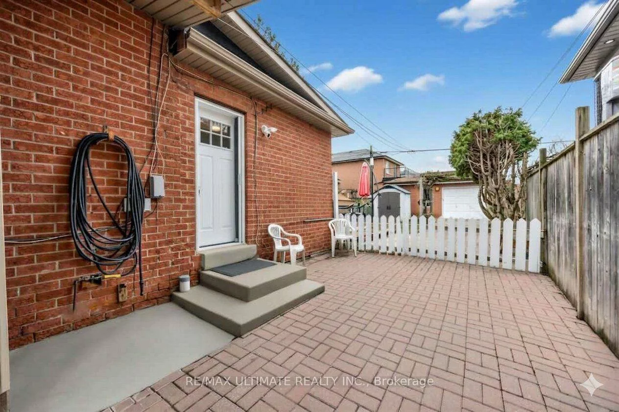 57, Shanly, Dovercourt-Wallace Emerson-Junction, Toronto