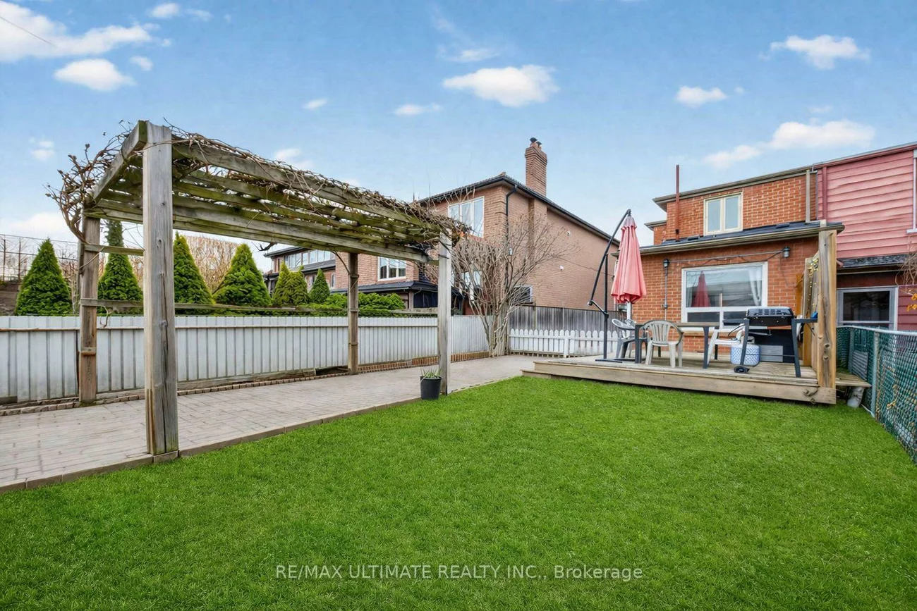 57, Shanly, Dovercourt-Wallace Emerson-Junction, Toronto