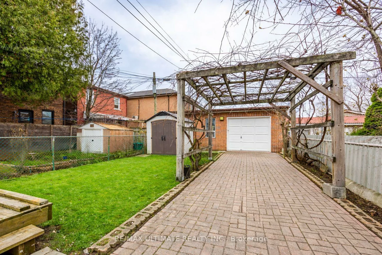 57, Shanly, Dovercourt-Wallace Emerson-Junction, Toronto