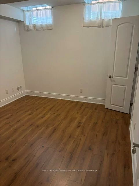 154, Regent, Downsview-Roding-CFB, Toronto