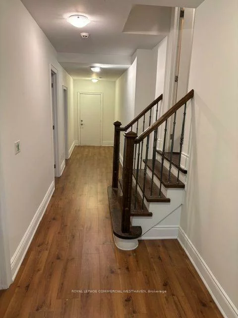 154, Regent, Downsview-Roding-CFB, Toronto