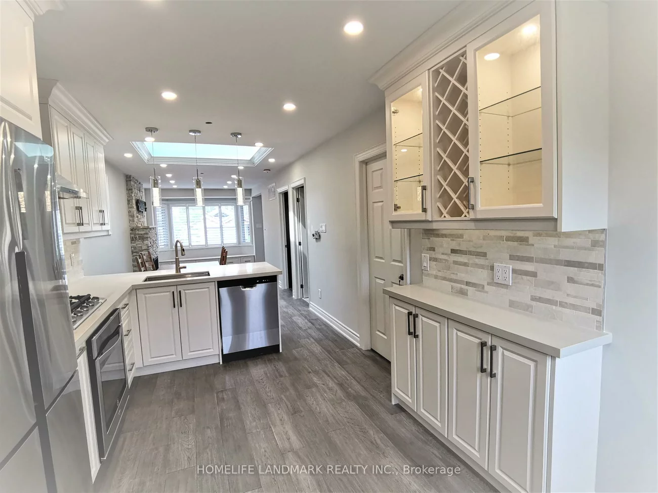 379, Whitmore, Briar Hill-Belgravia, Toronto