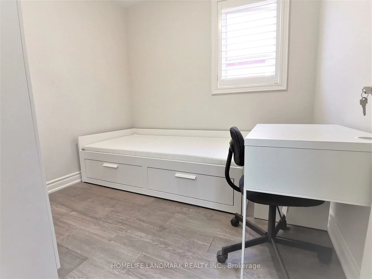 379, Whitmore, Briar Hill-Belgravia, Toronto