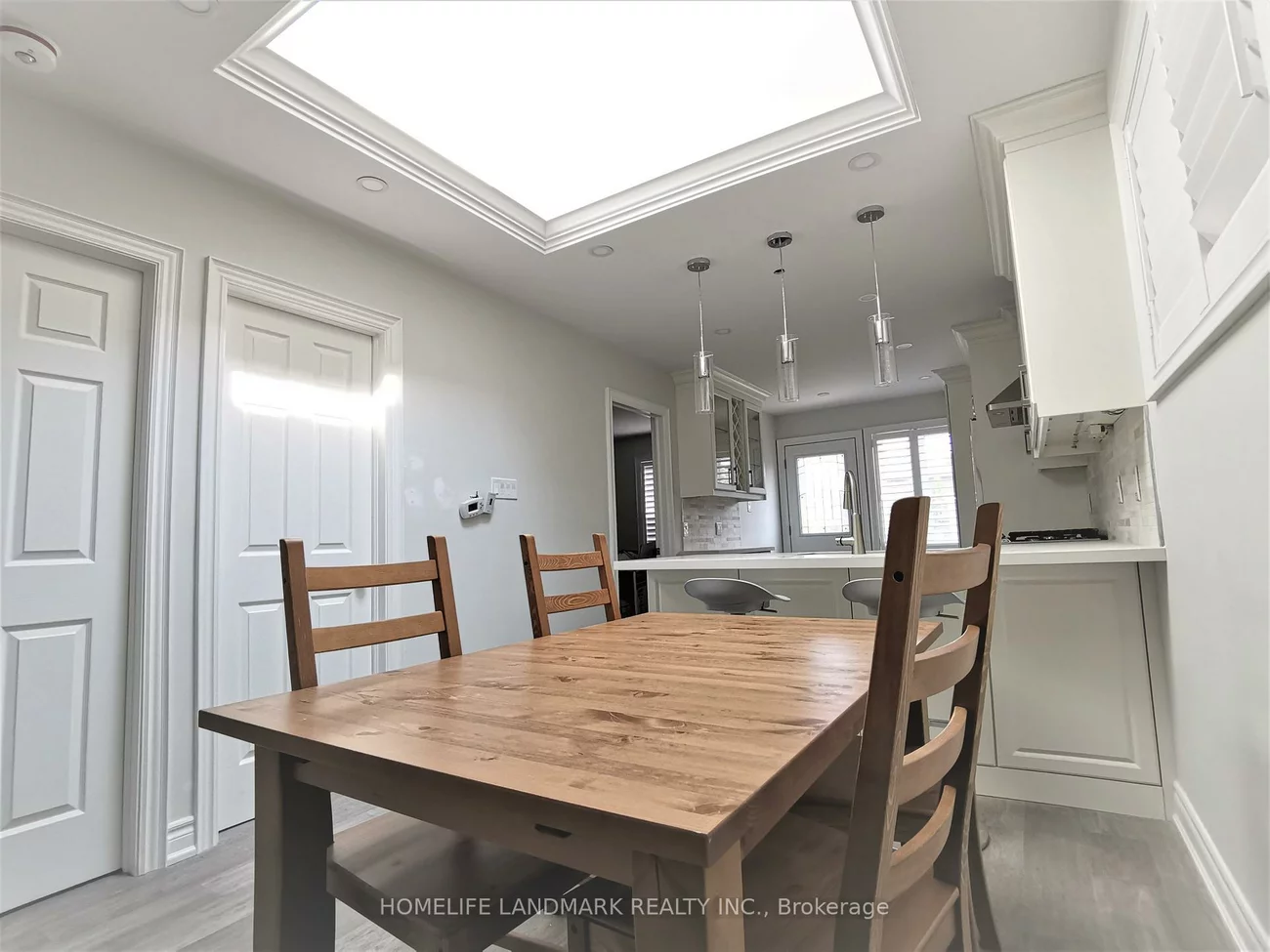 379, Whitmore, Briar Hill-Belgravia, Toronto