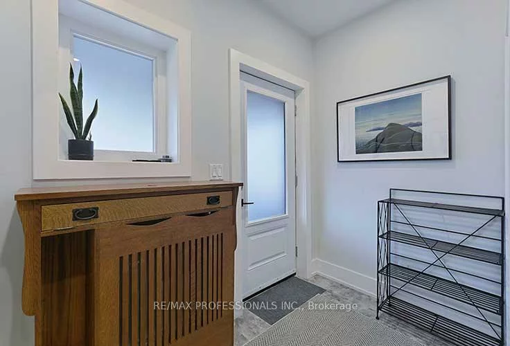 23, Radford, High Park-Swansea, Toronto