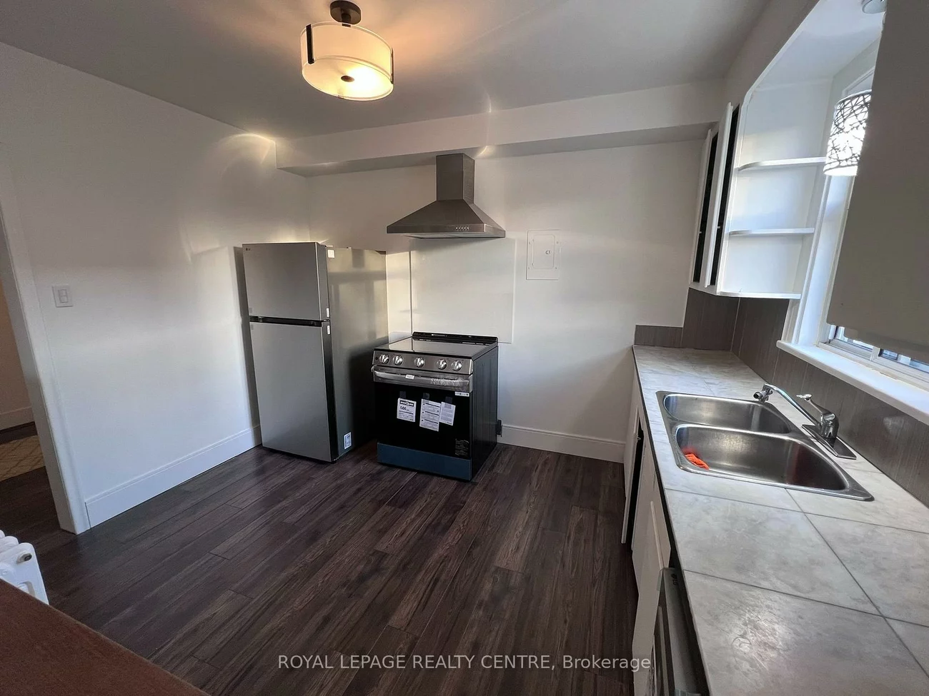 3351, Lakeshore, Long Branch, Toronto