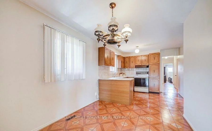 9, Capstan, Glenfield-Jane Heights, Toronto