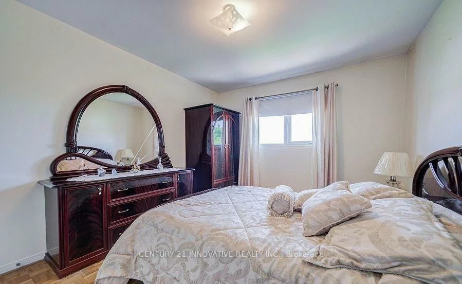 9, Capstan, Glenfield-Jane Heights, Toronto