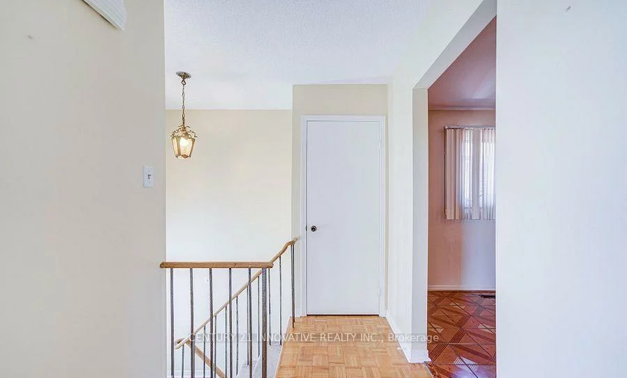 9, Capstan, Glenfield-Jane Heights, Toronto