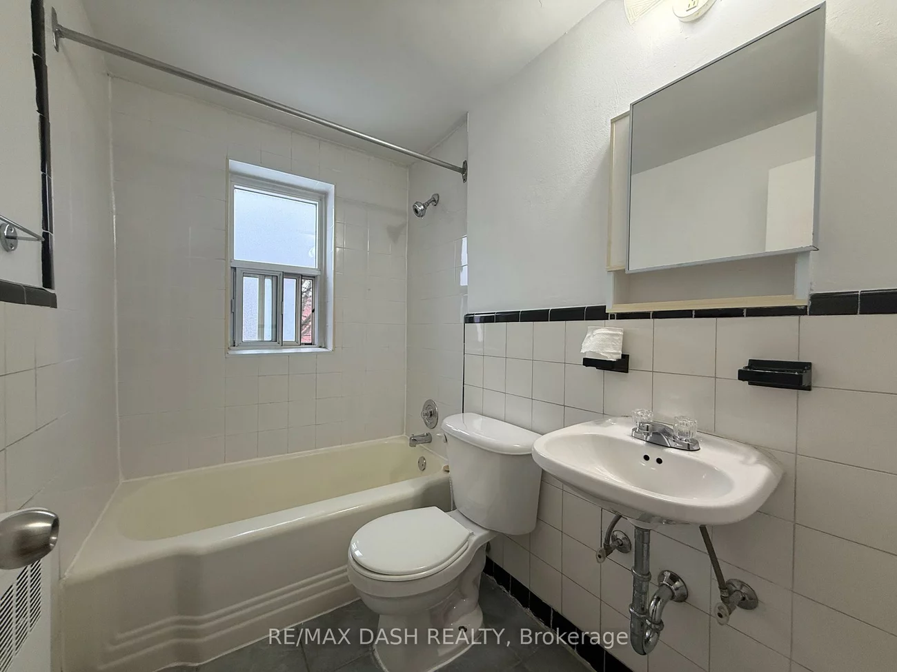 69, Old Mill, Stonegate-Queensway, Toronto