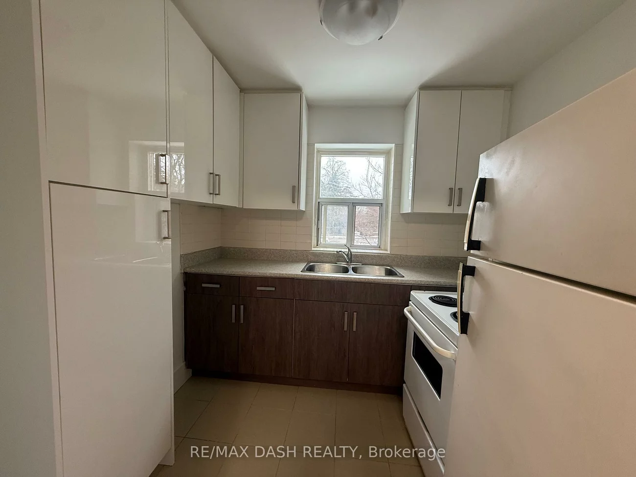 69, Old Mill, Stonegate-Queensway, Toronto