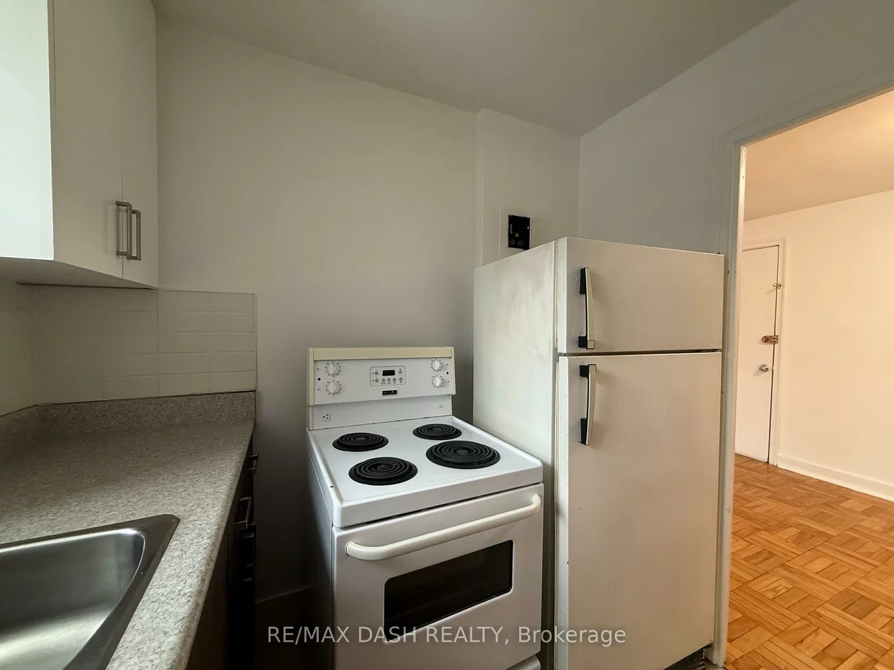 69, Old Mill, Stonegate-Queensway, Toronto