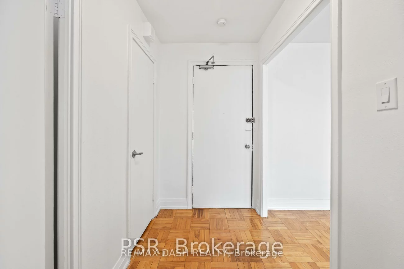 69, Old Mill, Stonegate-Queensway, Toronto