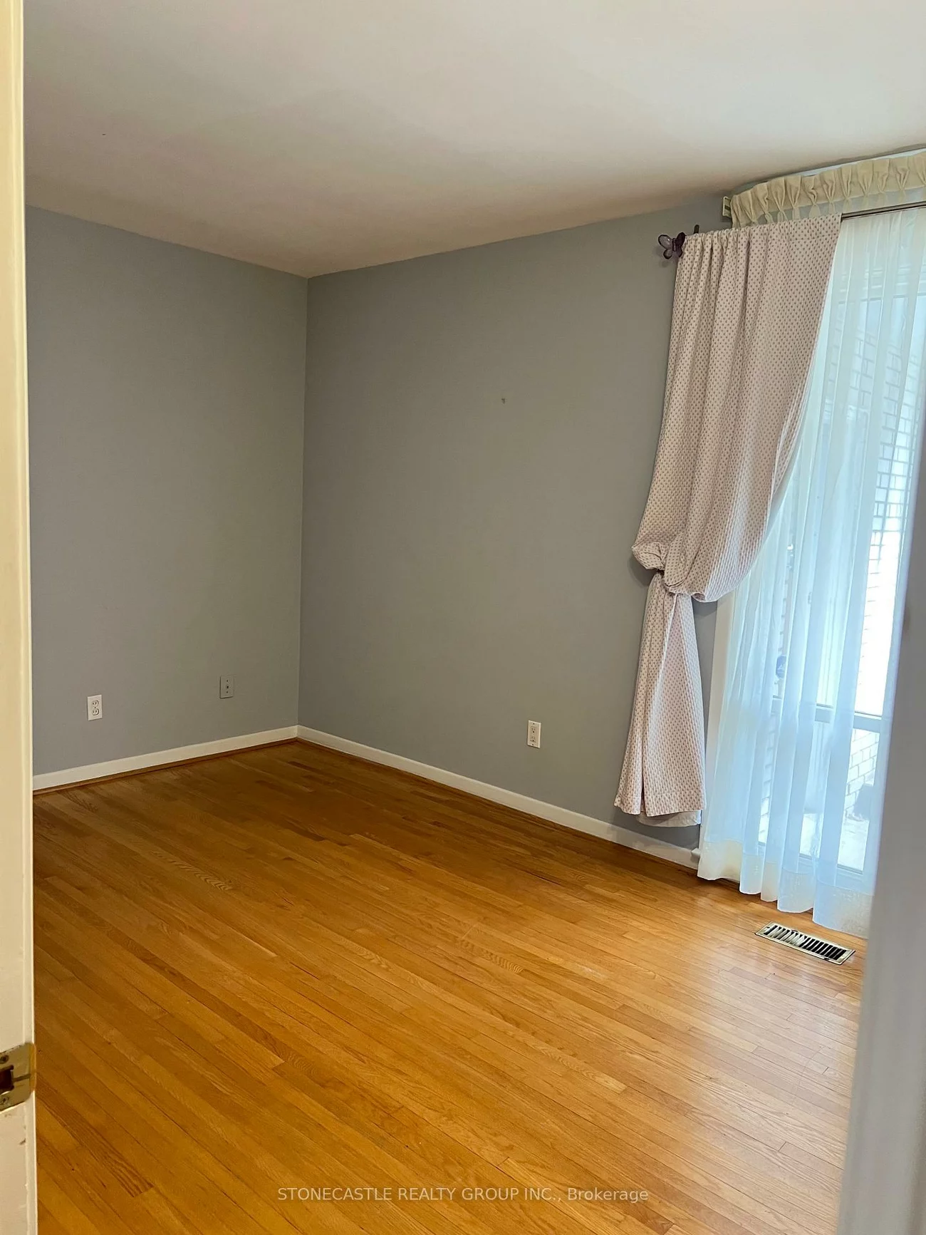 8, Hartsdale, Willowridge-Martingrove-Richview, Toronto