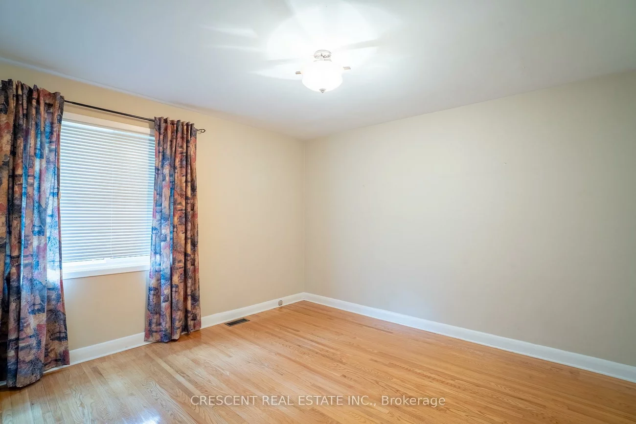 14, Claymore, Stonegate-Queensway, Toronto