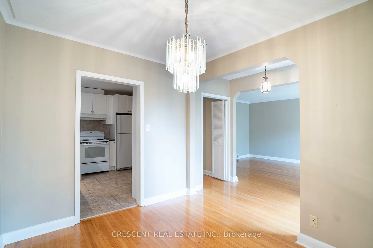 14, Claymore, Stonegate-Queensway, Toronto