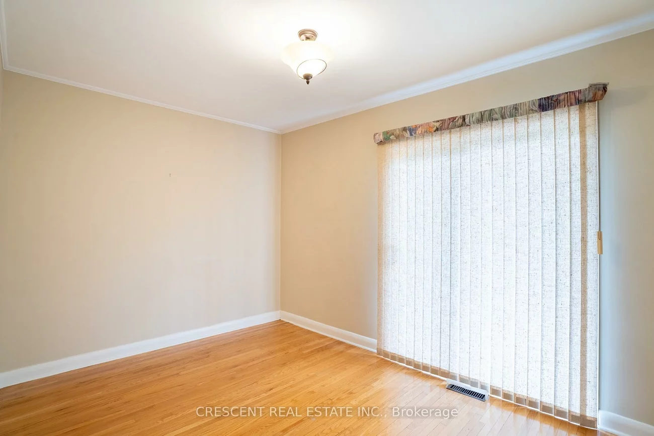 14, Claymore, Stonegate-Queensway, Toronto