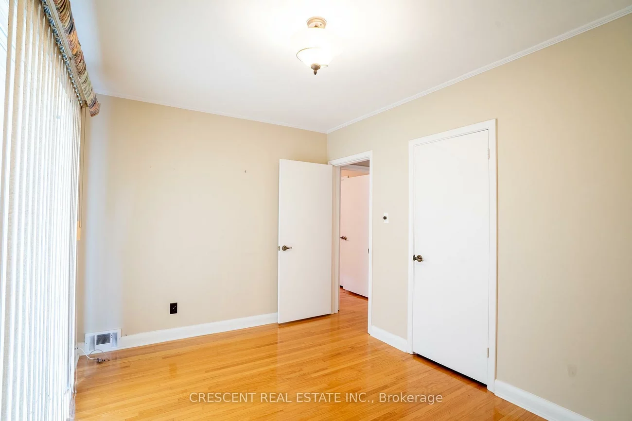 14, Claymore, Stonegate-Queensway, Toronto