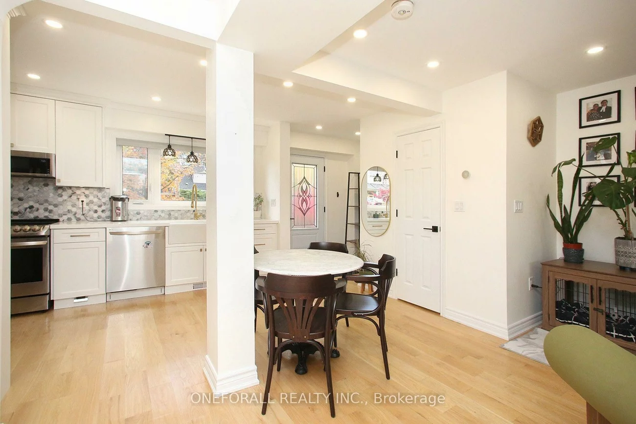 10, Esmond, Elms-Old Rexdale, Toronto