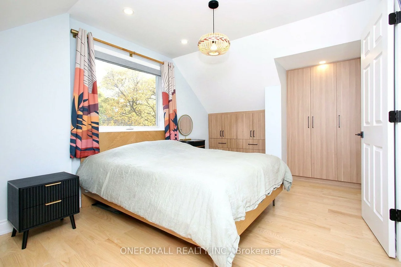 10, Esmond, Elms-Old Rexdale, Toronto