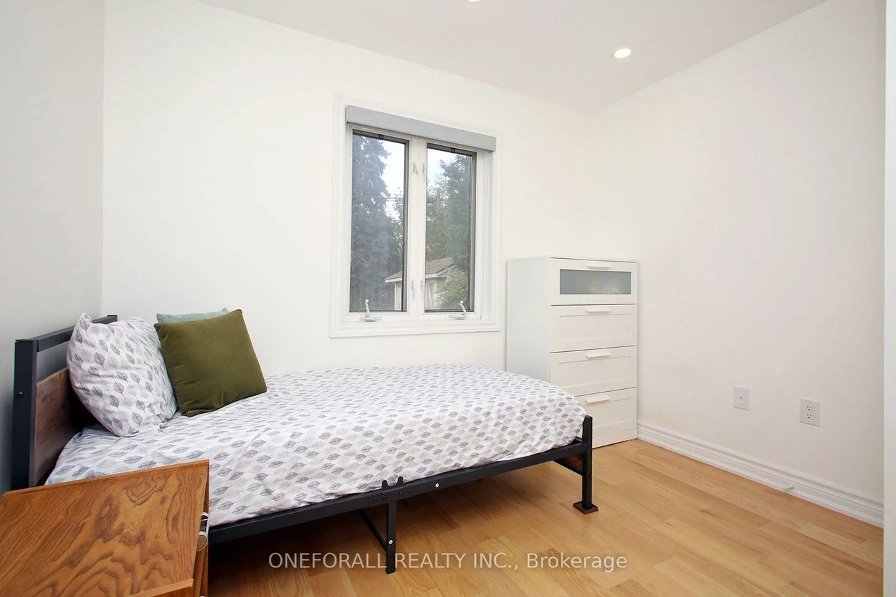 10, Esmond, Elms-Old Rexdale, Toronto