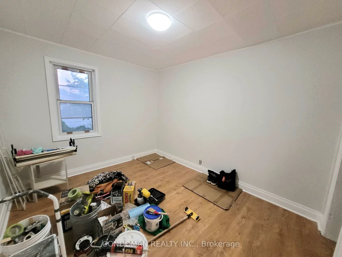22, Fairfield, Long Branch, Toronto