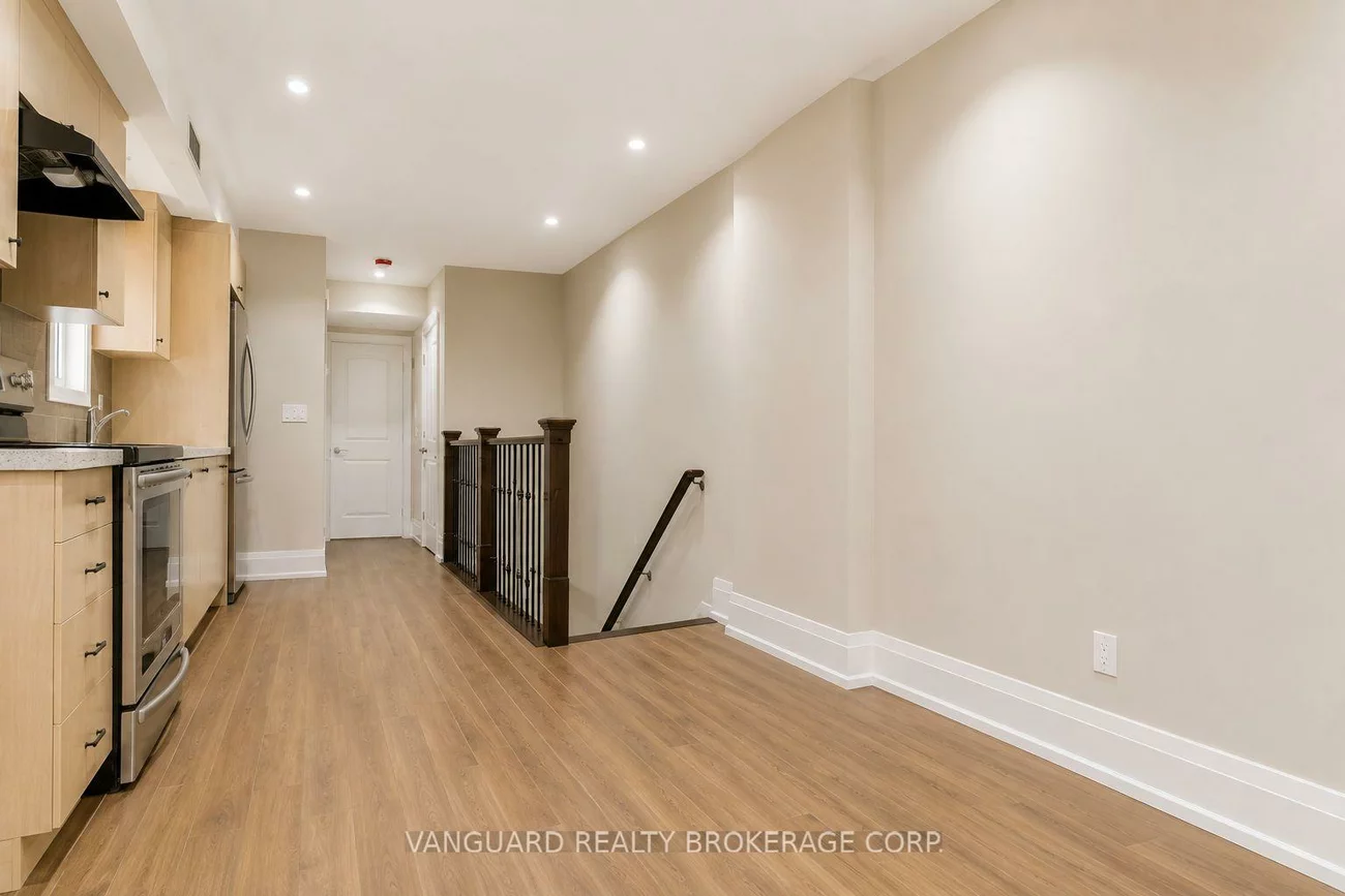 170, Yarmouth, Dovercourt-Wallace Emerson-Junction, Toronto