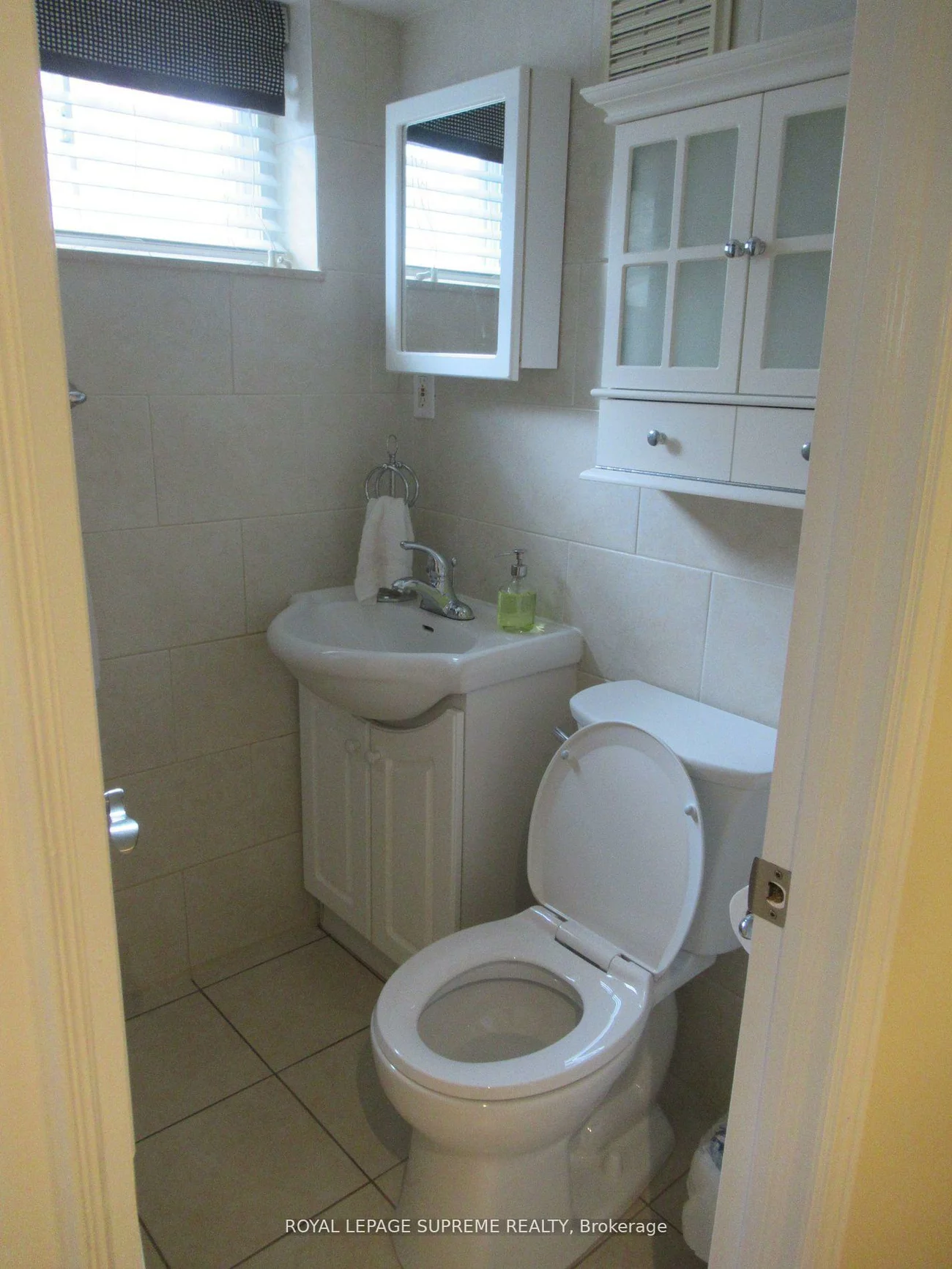 44, Winston Park, Downsview-Roding-CFB, Toronto