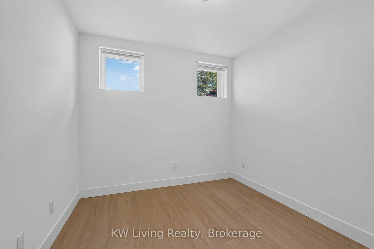 6, Kirknewton, Caledonia-Fairbank, Toronto