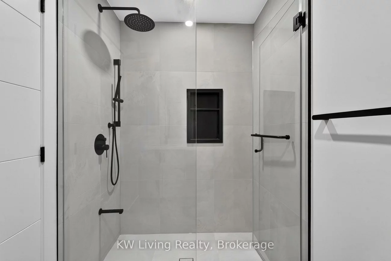 6, Kirknewton, Caledonia-Fairbank, Toronto