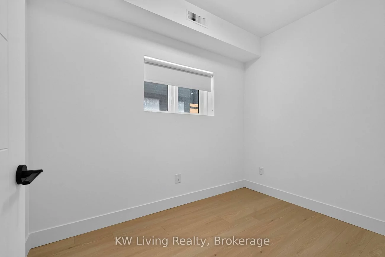 6, Kirknewton, Caledonia-Fairbank, Toronto