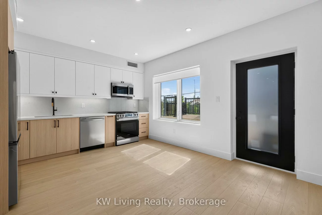 6, Kirknewton, Caledonia-Fairbank, Toronto